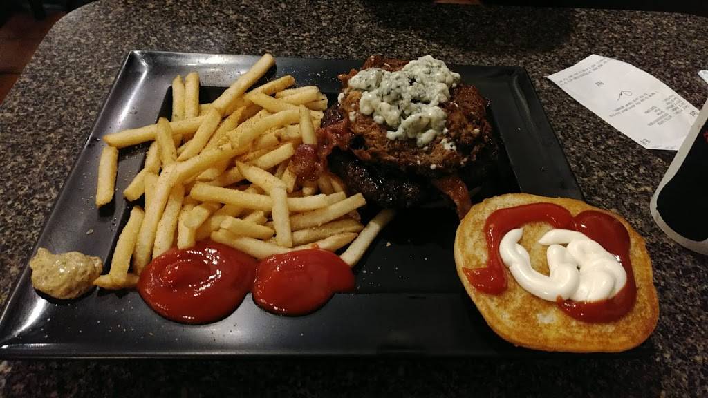 Daily Grind Burgers | restaurant | 1665 Dunlawton Ave #104, Port Orange, FL 32127, USA | 3864922975 OR +1 386-492-2975