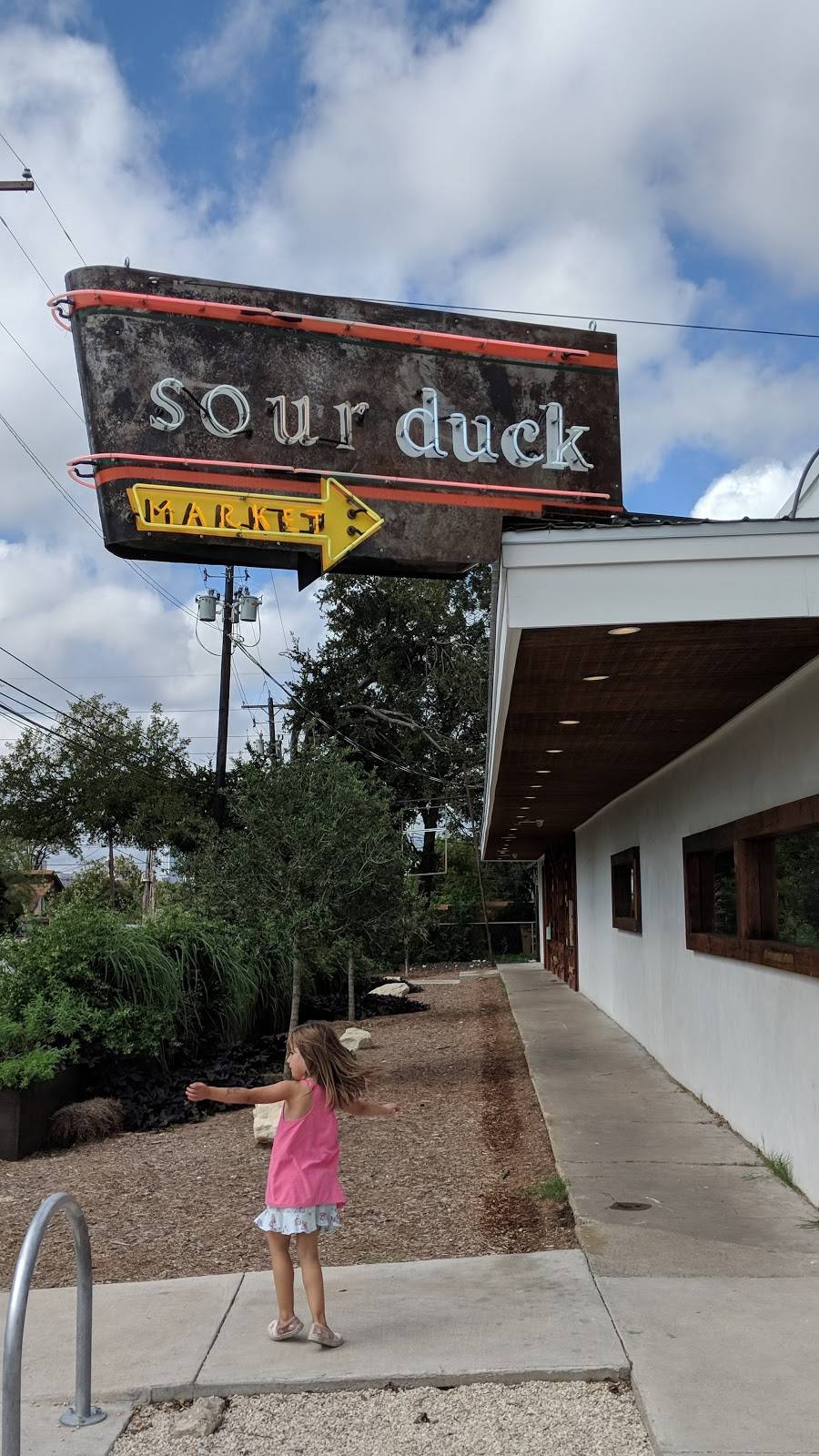 Sour Duck Market | restaurant | 1814 E Martin Luther King Jr Blvd, Austin, TX 78702, USA | 5123945776 OR +1 512-394-5776