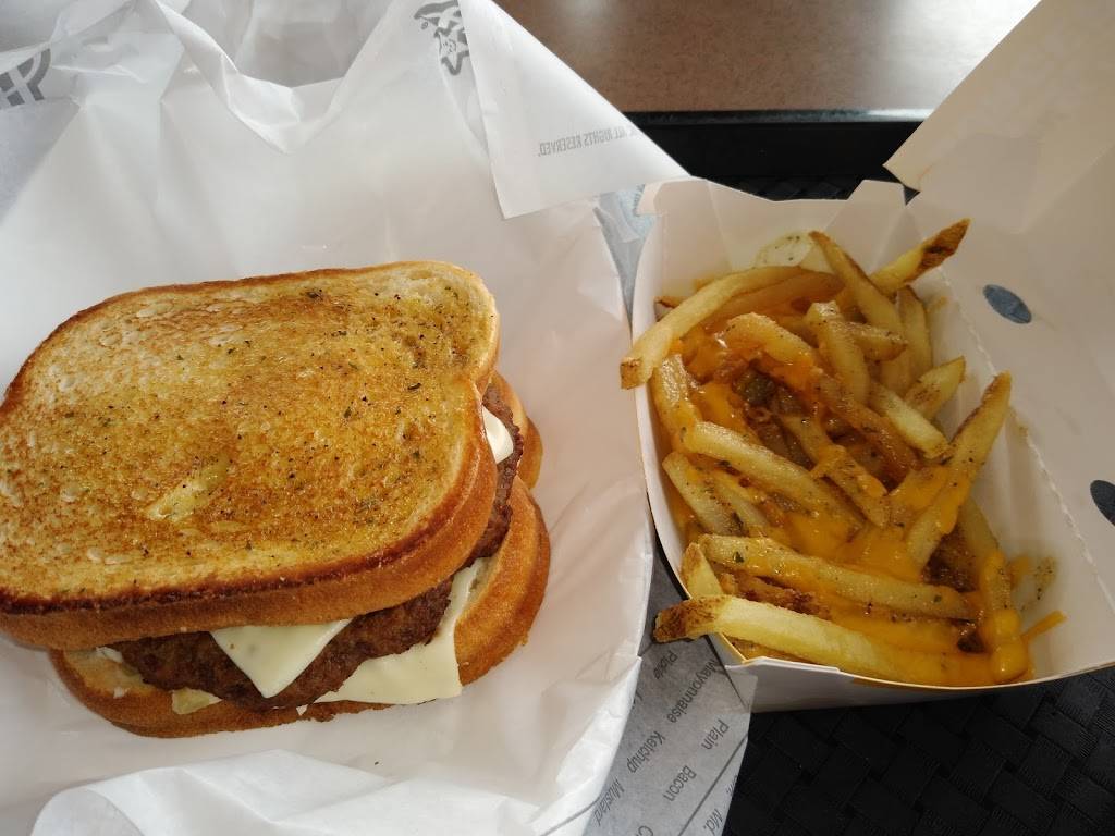 Hardees | restaurant | 254 N Lake Park Blvd, Carolina Beach, NC 28428, USA | 9104588400 OR +1 910-458-8400