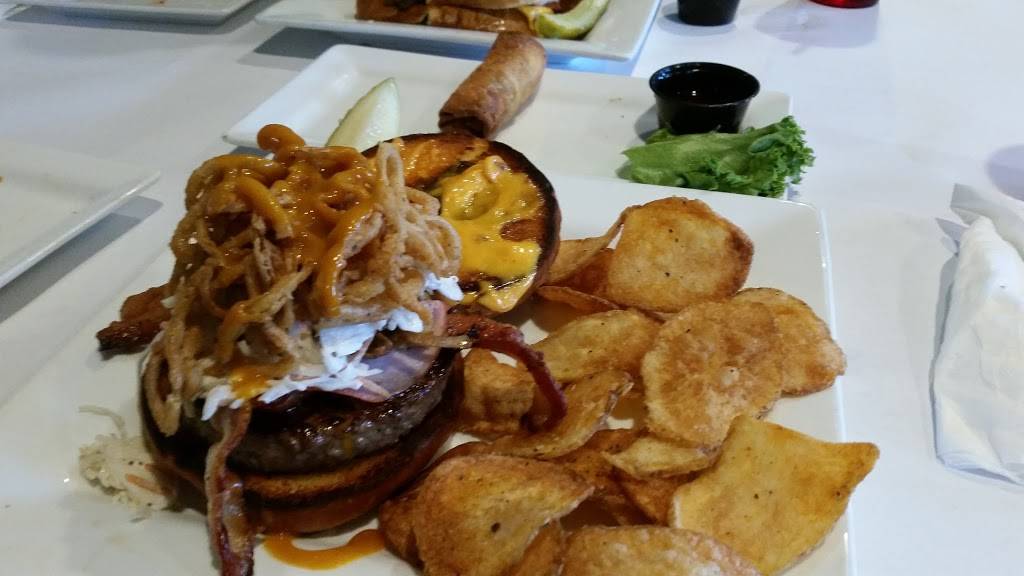 The Pointe Grill & Bar | restaurant | 16691 State Hwy 13, Prior Lake, MN 55372, USA | 9528559856 OR +1 952-855-9856