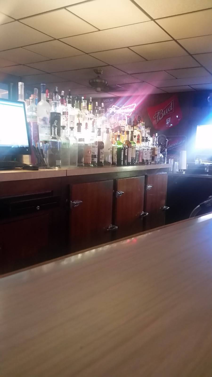 Frolic Lounge | restaurant | 2902 Washington St, Waukegan, IL 60085, USA | 8473368910 OR +1 847-336-8910