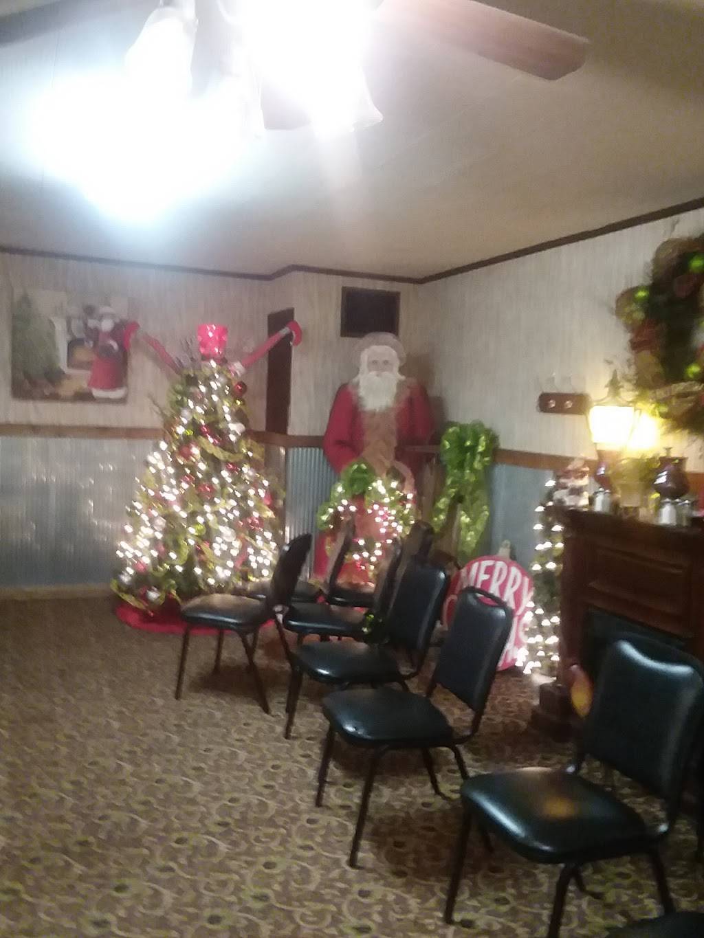 Gebhardts Chicken Dinners | restaurant | 124 N 260th St, Mulberry, KS 66756, USA | 6207643451 OR +1 620-764-3451