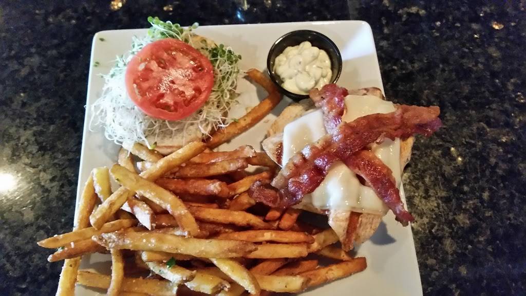 Austins Bar & Grill | restaurant | 2103 E 151st St #2969, Olathe, KS 66062, USA | 9138292106 OR +1 913-829-2106