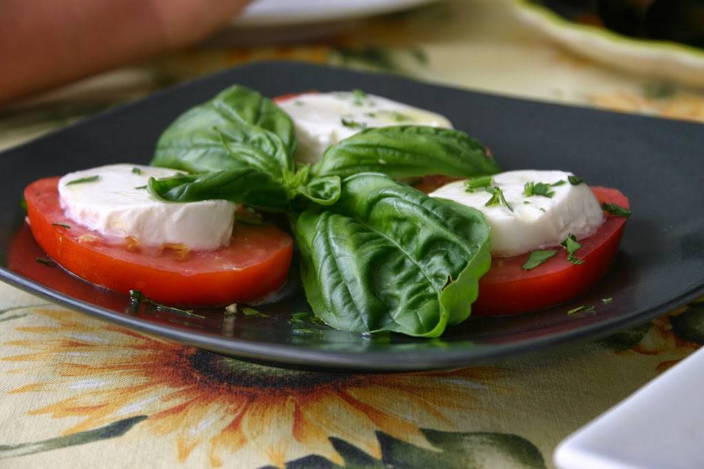 Ginos Trattoria | restaurant | 597 US-6, Mahopac, NY 10541, USA | 8456281911 OR +1 845-628-1911