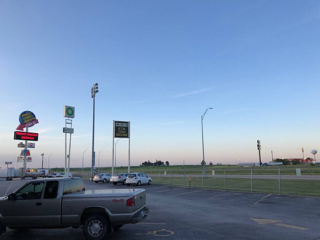 Caribou Coffee/Einstein Bros. Bagels | restaurant | 755 W Iowa 80 Rd, Walcott, IA 52773, USA | 5632846961 OR +1 563-284-6961