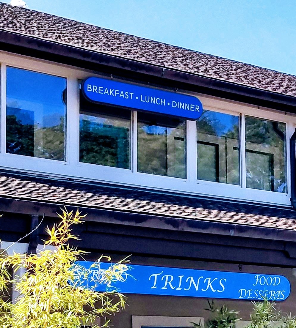 Trinks Cafe | cafe | 39140 CA-1, Gualala, CA 95445, USA | 7078841713 OR +1 707-884-1713