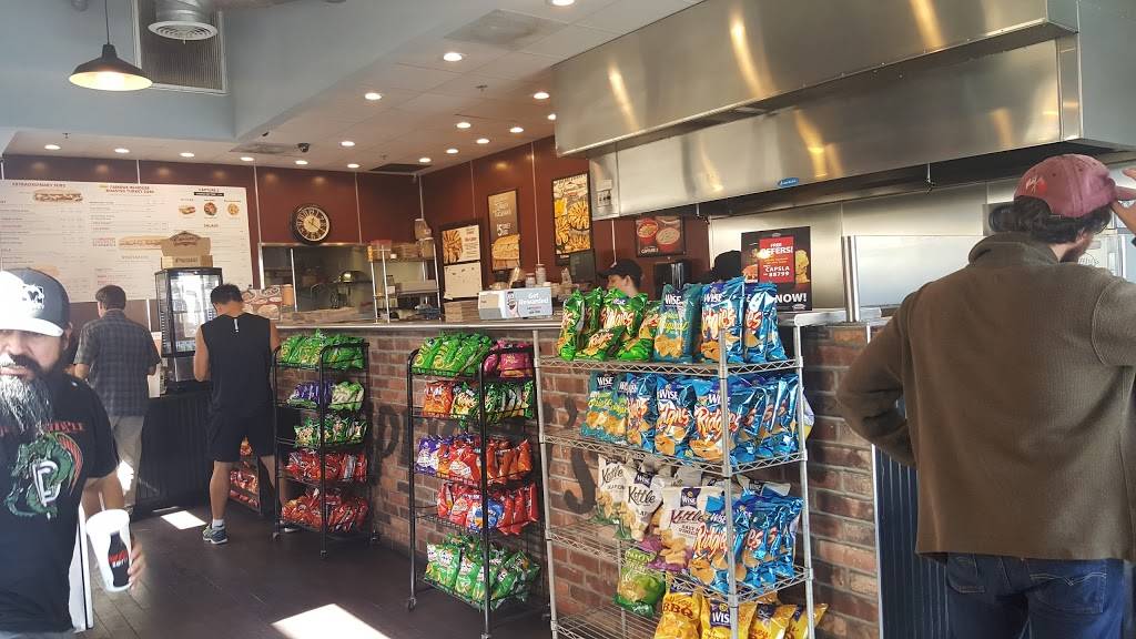 Capriottis Sandwich Shop | restaurant | 10126 Carmenita Rd, Whittier, CA 90605, USA | 5627770777 OR +1 562-777-0777