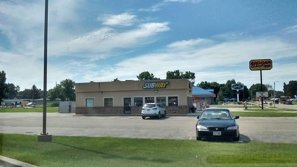 Subway | restaurant | 105 Dix St, Columbus, WI 53925, USA | 9206235453 OR +1 920-623-5453