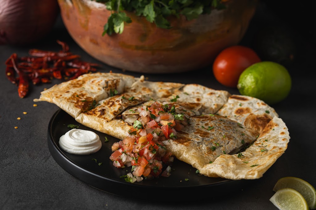 BruHeria | restaurant | 11701 W Glendale Ave, Glendale, AZ 85307, USA | 4803715144 OR +1 480-371-5144