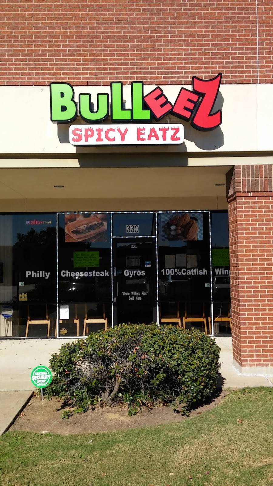 Bulleez fish and wing supreme | restaurant | 901 N Polk St STE 330, DeSoto, TX 75115, USA | 9728072223 OR +1 972-807-2223