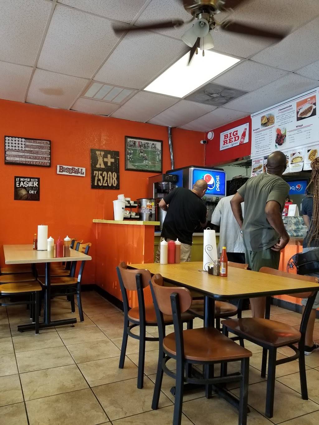 Cheesesteak House | restaurant | 2015 W Davis St, Dallas, TX 75208, USA | 4699414389 OR +1 469-941-4389