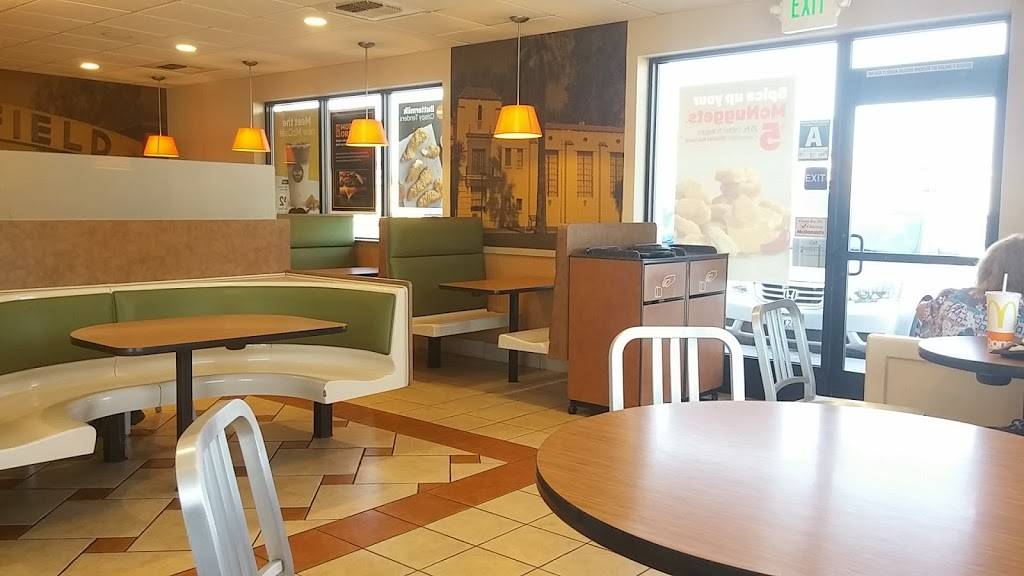 McDonalds | cafe | 7901 White Ln, Bakersfield, CA 93313, USA | 6618371572 OR +1 661-837-1572