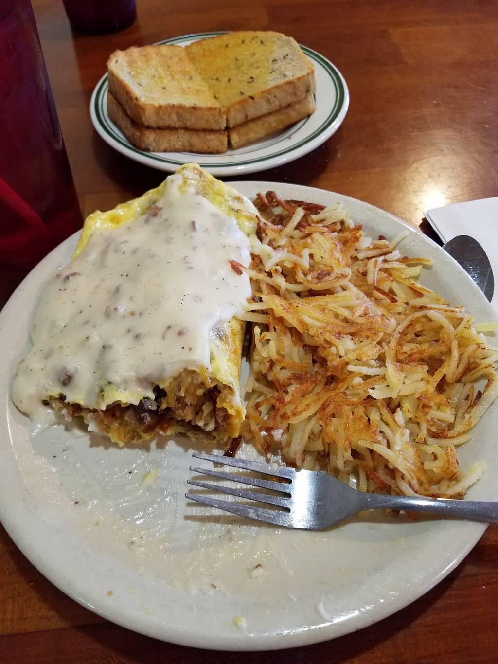 Panel Room | restaurant | 61116 Co Rd 687, Hartford, MI 49057, USA | 2696213656 OR +1 269-621-3656