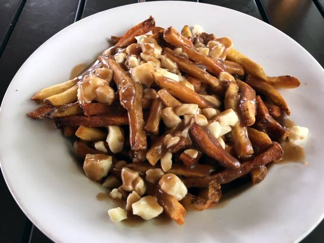 CCs on the Rideau | restaurant | 1030 Rideau Ferry Rd, Perth, ON K7H 3C7, Canada | 6132676060 OR +1 613-267-6060