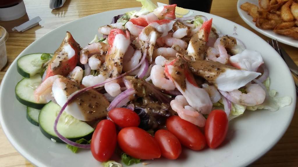 Lake Inn | restaurant | 3711 Hunt Rd, Lapeer, MI 48446, USA | 8106670941 OR +1 810-667-0941