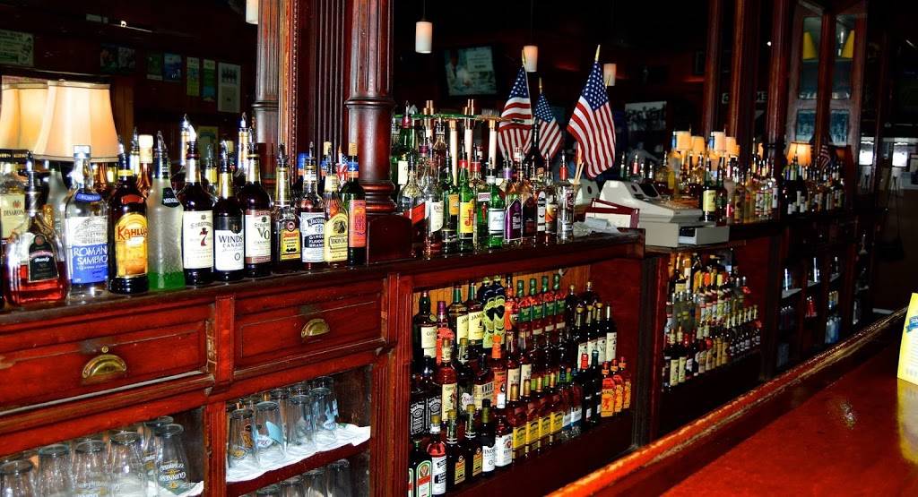 Cherry St. Tavern | restaurant | 129 N 22nd St, Philadelphia, PA 19103, USA | 2155615683 OR +1 215-561-5683