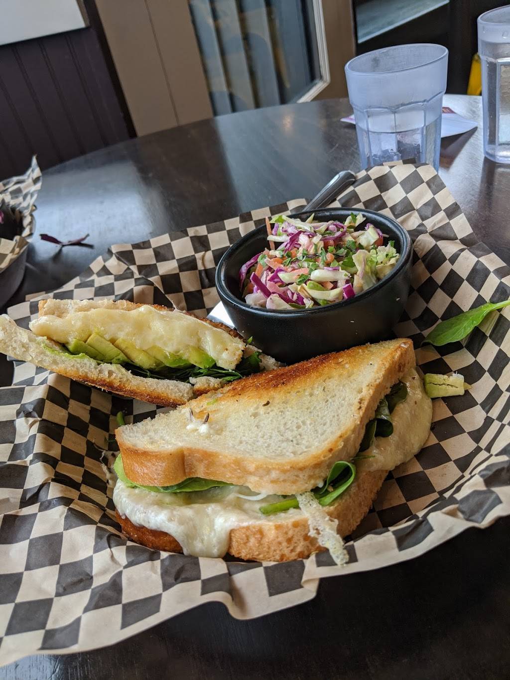 The Manette Daily | restaurant | 2102 E 11th St, Bremerton, WA 98310, USA | 3603774966 OR +1 360-377-4966