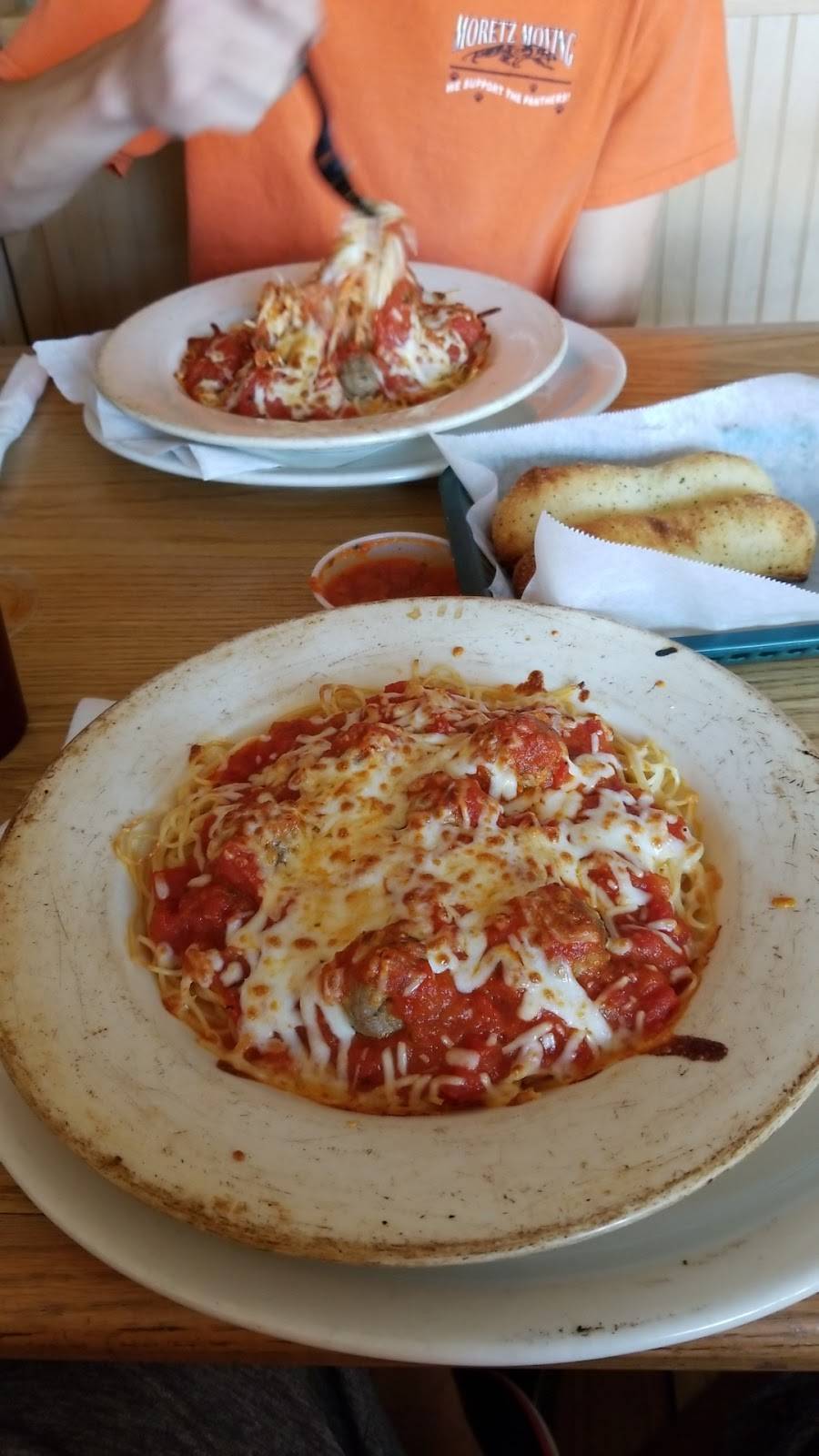 Oscars Restaurant | meal delivery | 1840 Cumberland Ave, Knoxville, TN 37916, USA | 8655243663 OR +1 865-524-3663