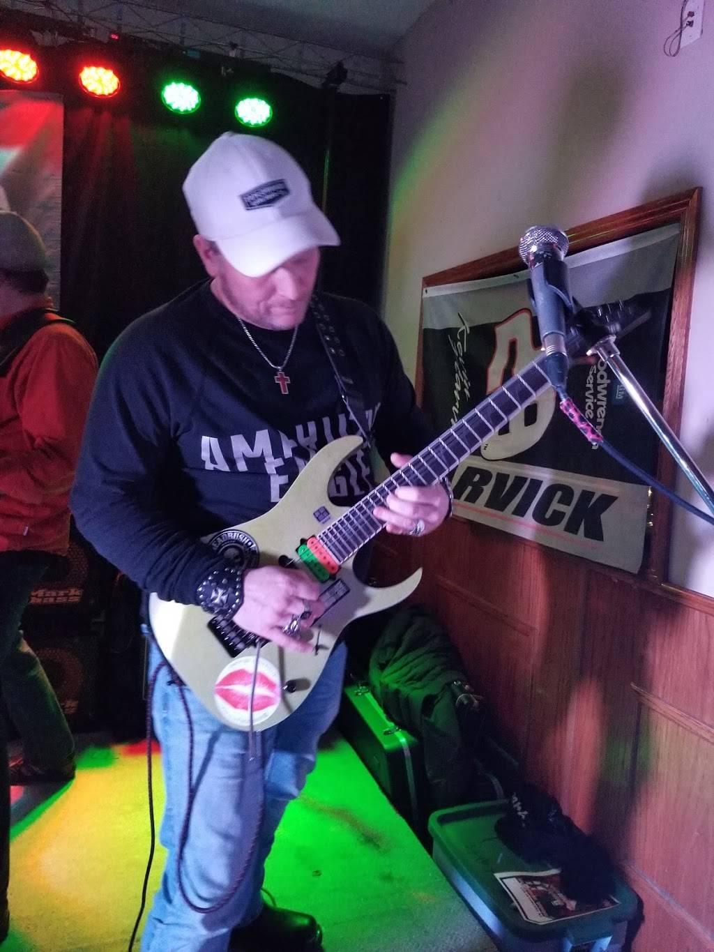 Golden Brothers | restaurant | 21 Southworth St N, Welland, ON L3B 1X8, Canada | 9057341715 OR +1 905-734-1715