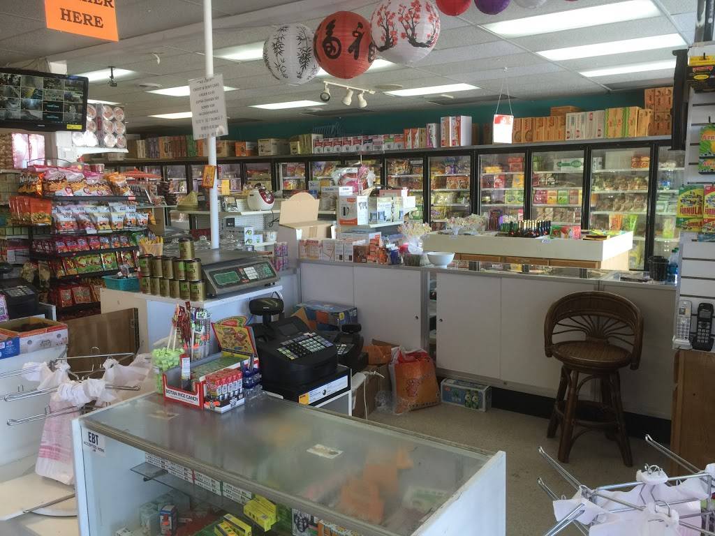 B & K Seafood And Asian Food Market | restaurant | 4600 Hardy St #15, Hattiesburg, MS 39402, USA | 6016024079 OR +1 601-602-4079