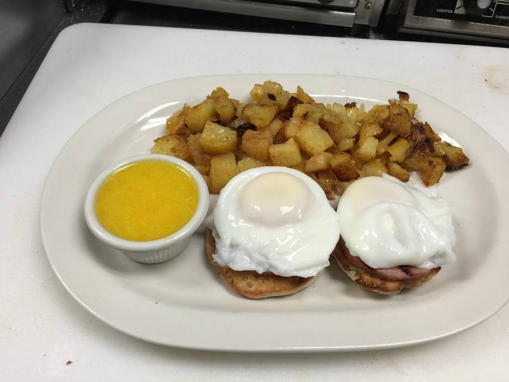 Uncasville Diner | restaurant | 884 Norwich-New London Turnpike, Uncasville, CT 06382, USA | 8608487932 OR +1 860-848-7932