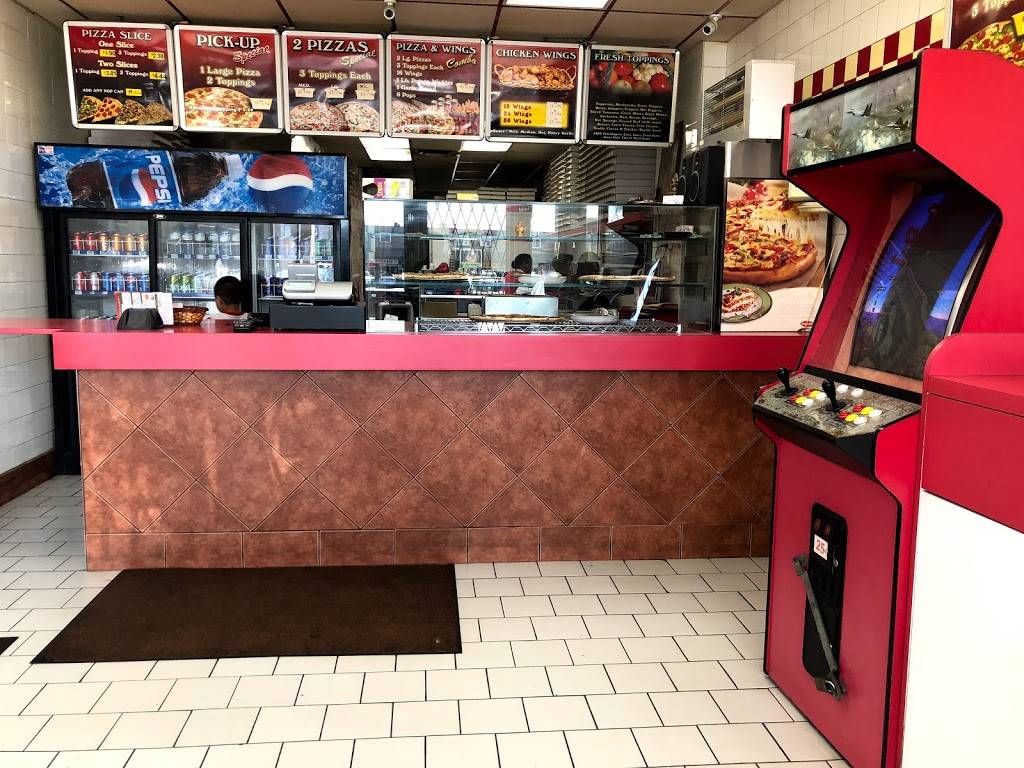 Mogas Pizza | restaurant | 982 Albion Rd, Etobicoke, ON M9V 1A7, Canada | 4167491168 OR +1 416-749-1168