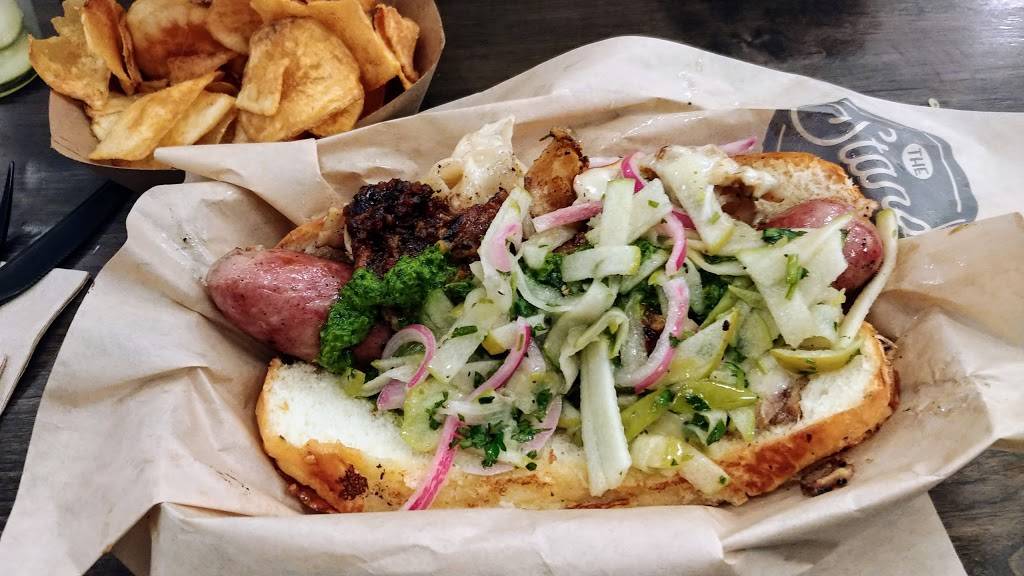 The Stand | restaurant | 17000 Ventura Blvd, Encino, CA 91316, USA | 8187882700 OR +1 818-788-2700