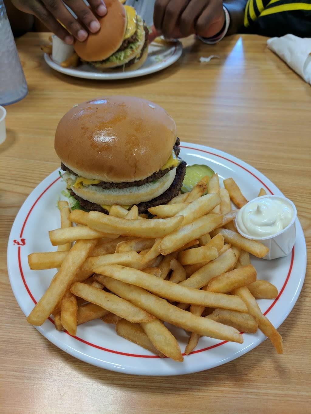 Frischs Big Boy | restaurant | 9830 Colerain Ave, Cincinnati, OH 45251, USA | 5133850300 OR +1 513-385-0300