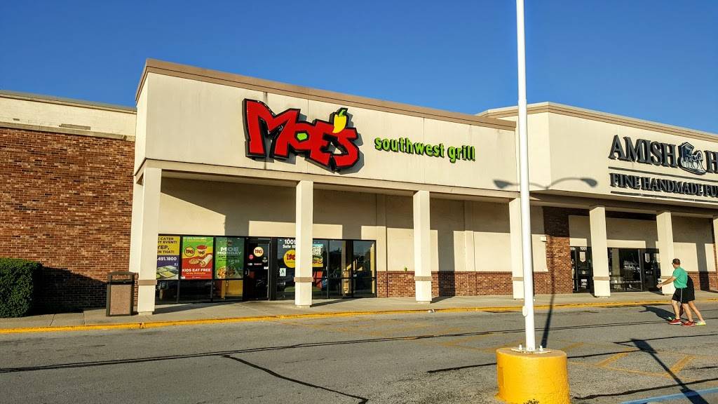 Moes Southwest Grill | restaurant | 1001 Breckenridge Ln, Louisville, KY 40207, USA | 5028936637 OR +1 502-893-6637
