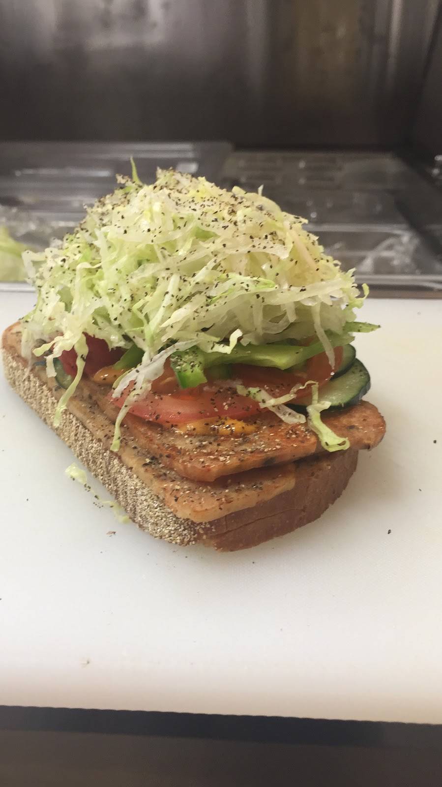 Krauszers Food Store & Deli At Teachers Village | restaurant | 226 Halsey St, Newark, NJ 07102, USA | 9736931123 OR +1 973-693-1123