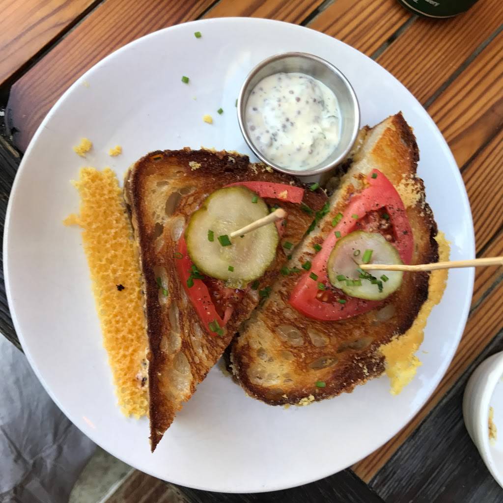 Seabear Oyster Bar | restaurant | 297 Prince Ave #10, Athens, GA 30601, USA | 7068504367 OR +1 706-850-4367