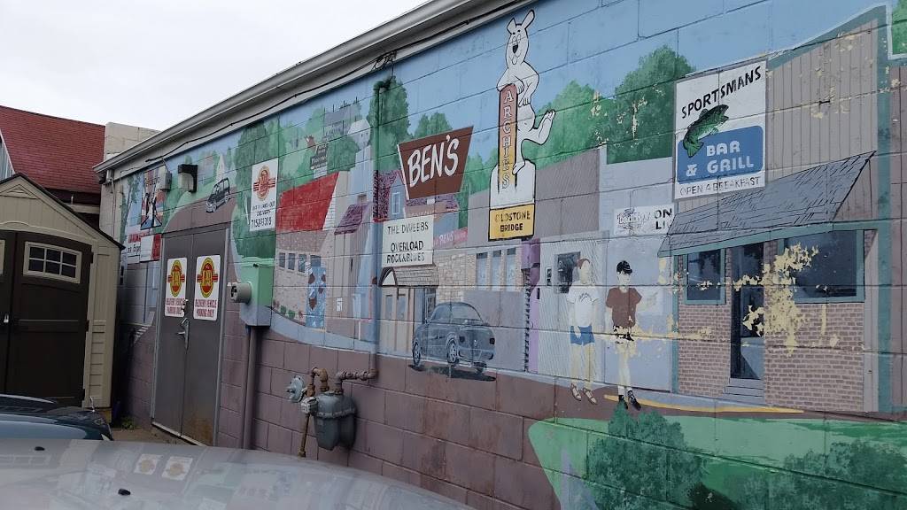 Sportsmans Cafe & Lounge | restaurant | 217 Main St, Somerset, WI 54025, USA | 7152475174 OR +1 715-247-5174