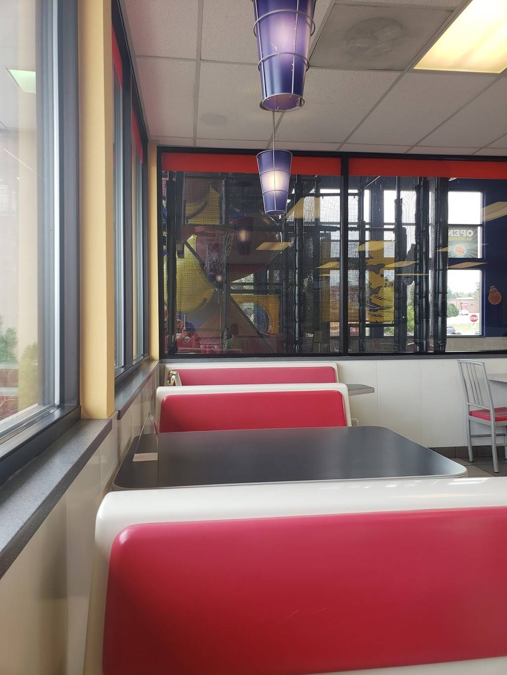 Burger King | restaurant | 3705 E Woodmen Rd, Colorado Springs, CO 80920, USA | 7192668799 OR +1 719-266-8799