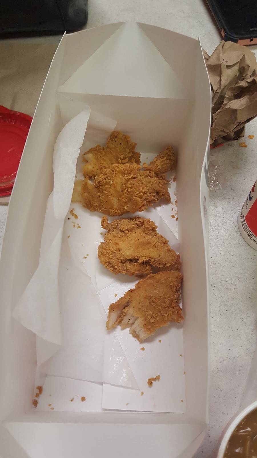 KFC | restaurant | 4250 E Southport Rd, Indianapolis, IN 46237, USA | 3177887272 OR +1 317-788-7272