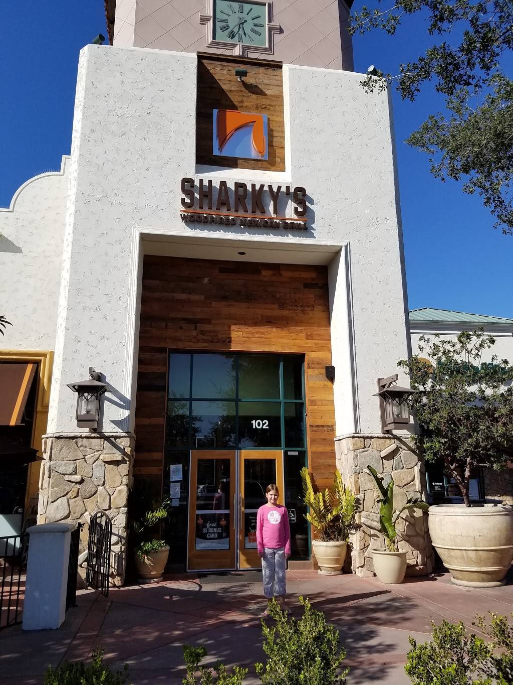Sharky’s | restaurant | 111 S Westlake Blvd #102, Westlake Village, CA 91362, USA | 8053703701 OR +1 805-370-3701