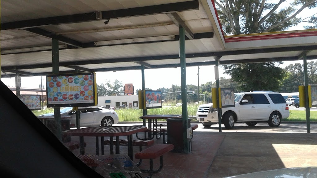 Sonic Drive-In | restaurant | 853 Tunica Dr E, Marksville, LA 71351, USA | 3182536303 OR +1 318-253-6303