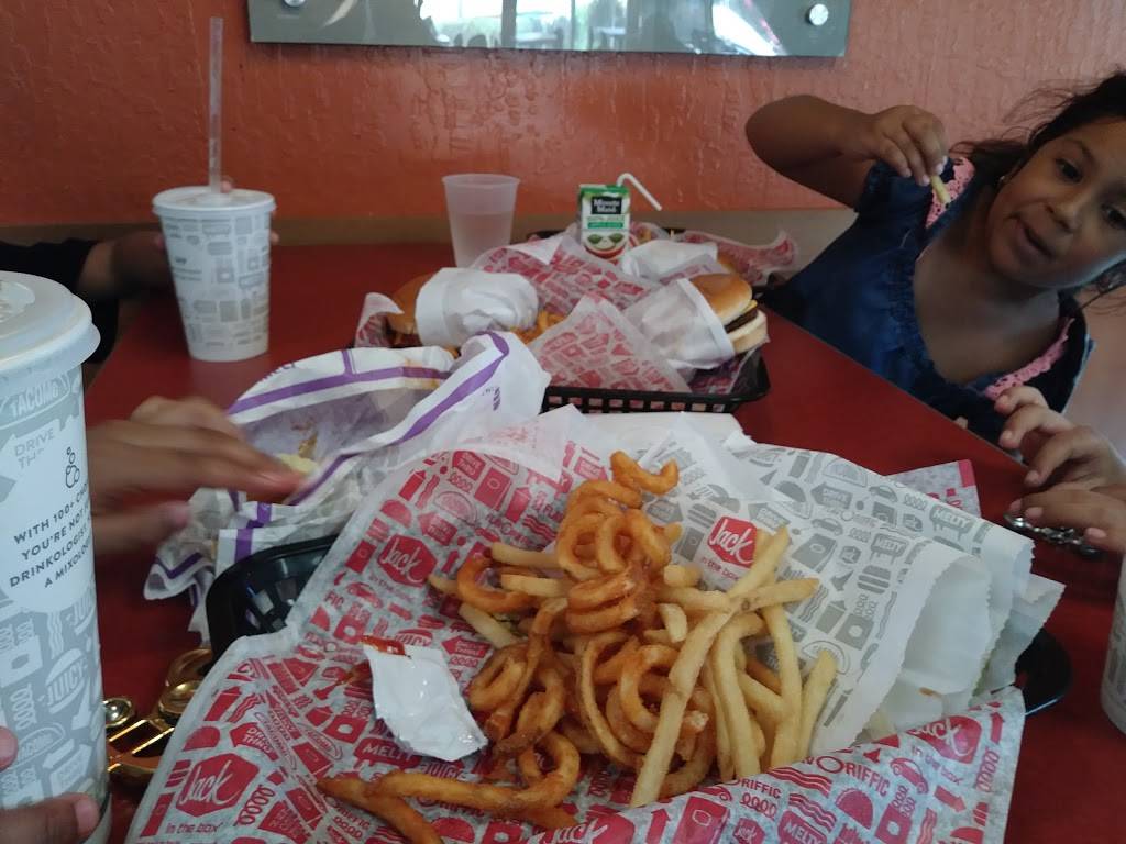 Jack in the Box | restaurant | 10390 Twin Cities Rd, Galt, CA 95632, USA | 2097440700 OR +1 209-744-0700