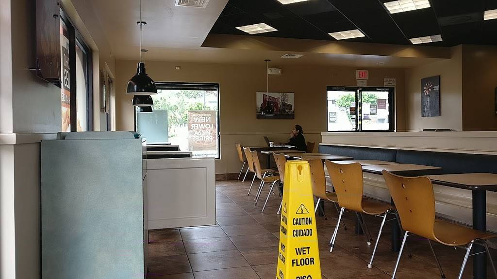 Taco Bell | meal takeaway | 94-790 Ukeʻe Street, Waipahu, HI 96797, USA | 8086763999 OR +1 808-676-3999