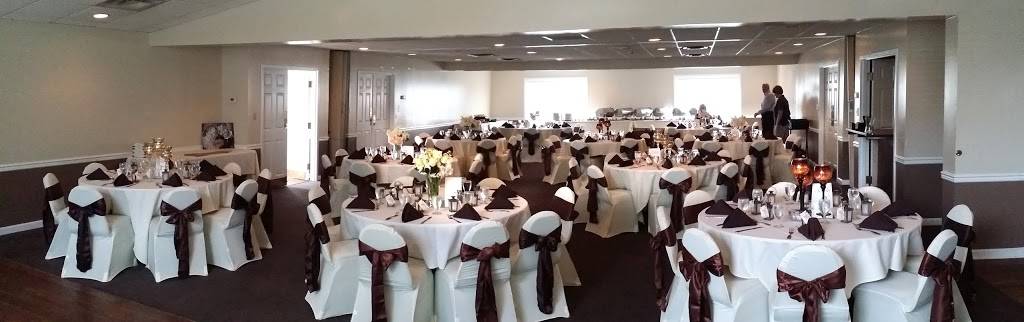 Clubhouse Grill at The Pines | restaurant | 3062 Point Marion Rd, Morgantown, WV 26505, USA | 3042848222 OR +1 304-284-8222