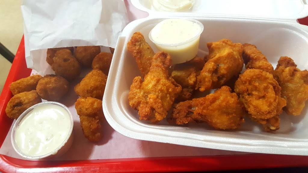 PJs Drive In & Carryout | meal takeaway | 8435 S Harlem Ave, Burbank, IL 60459, USA | 7085986622 OR +1 708-598-6622