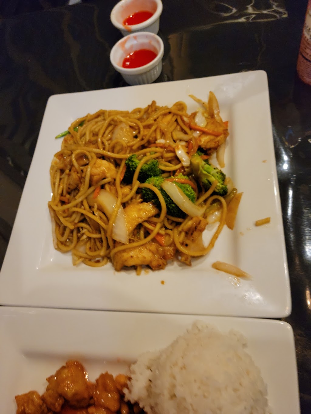 PENGUINS KITCHEN | restaurant | 336 N State Rte 291, Liberty, MO 64068, USA | 8164296454 OR +1 816-429-6454