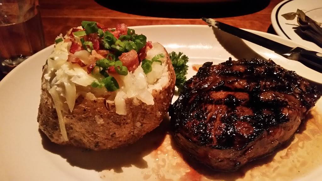 Hillstone | restaurant | 303 Josephine St, Denver, CO 80206, USA | 3033334688 OR +1 303-333-4688