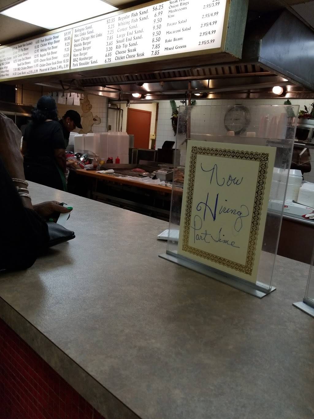 Shields Barbecue | restaurant | 2255 Germantown St, Dayton, OH 45417, USA | 9372628153 OR +1 937-262-8153