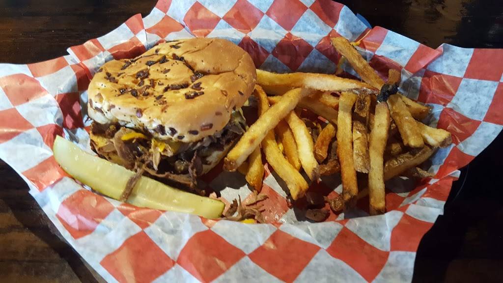 Off the Chain Sandwich Shoppe | restaurant | 100 W Richardson Ave, Summerville, SC 29483, USA | 8438793696 OR +1 843-879-3696