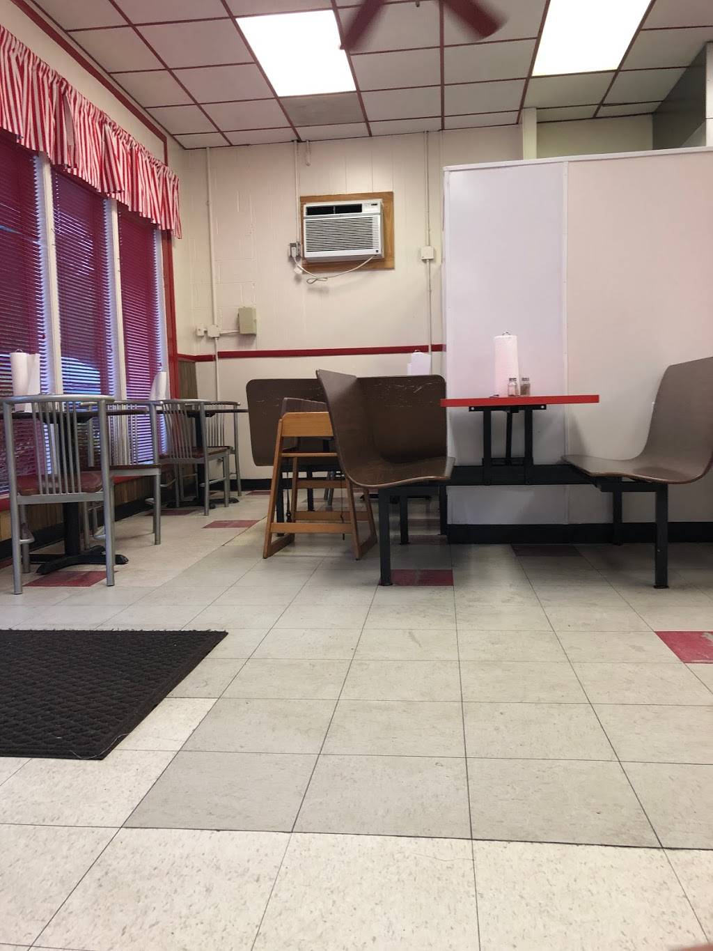 Scotts | restaurant | 6200 Chapman Hwy, Knoxville, TN 37920, USA | 8653125788 OR +1 865-312-5788