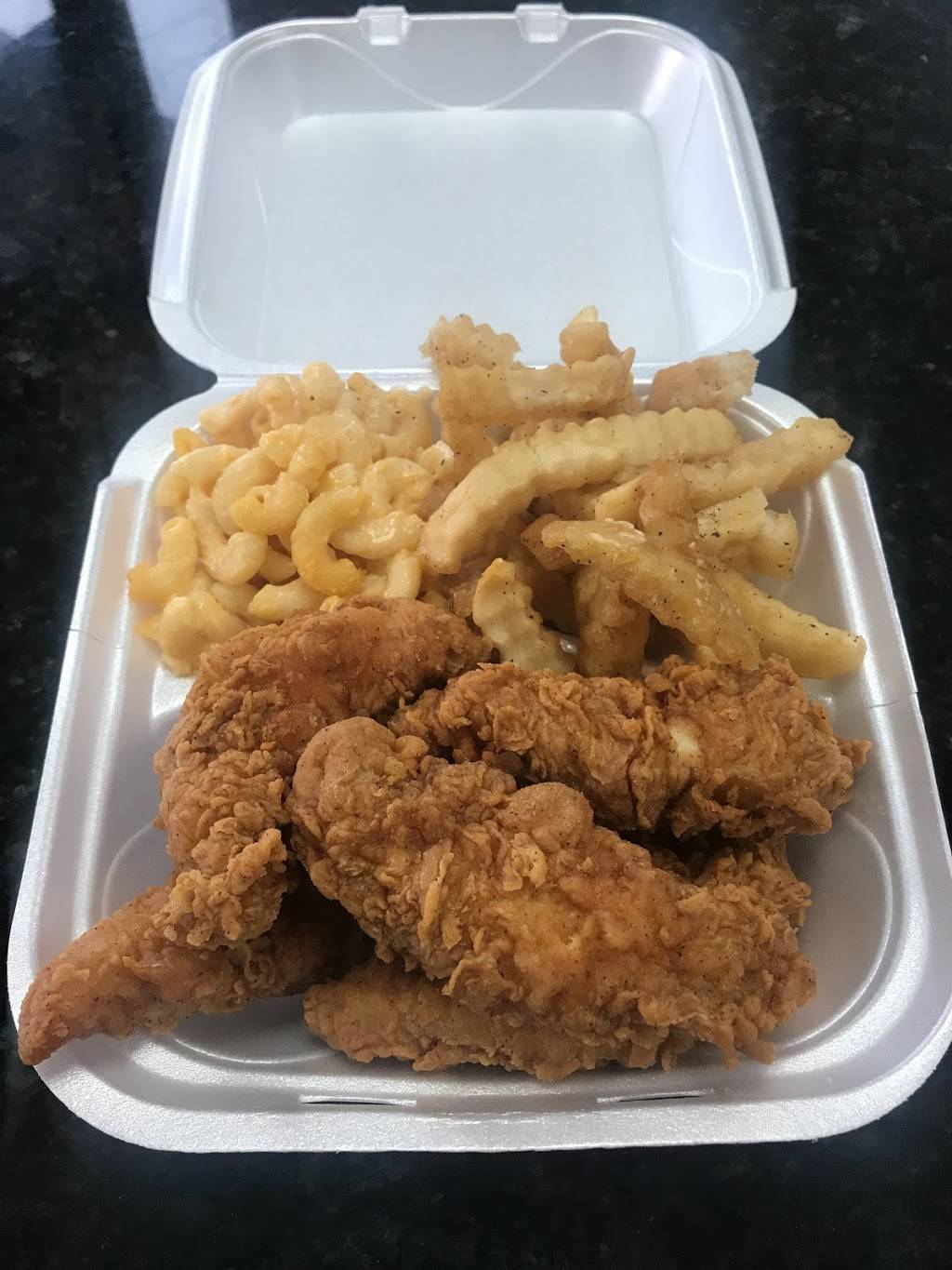 Charley Biggs Chicken and Sauce | restaurant | 1080 W Hallandale Beach Blvd, Hallandale Beach, FL 33009, USA | 9544553100 OR +1 954-455-3100