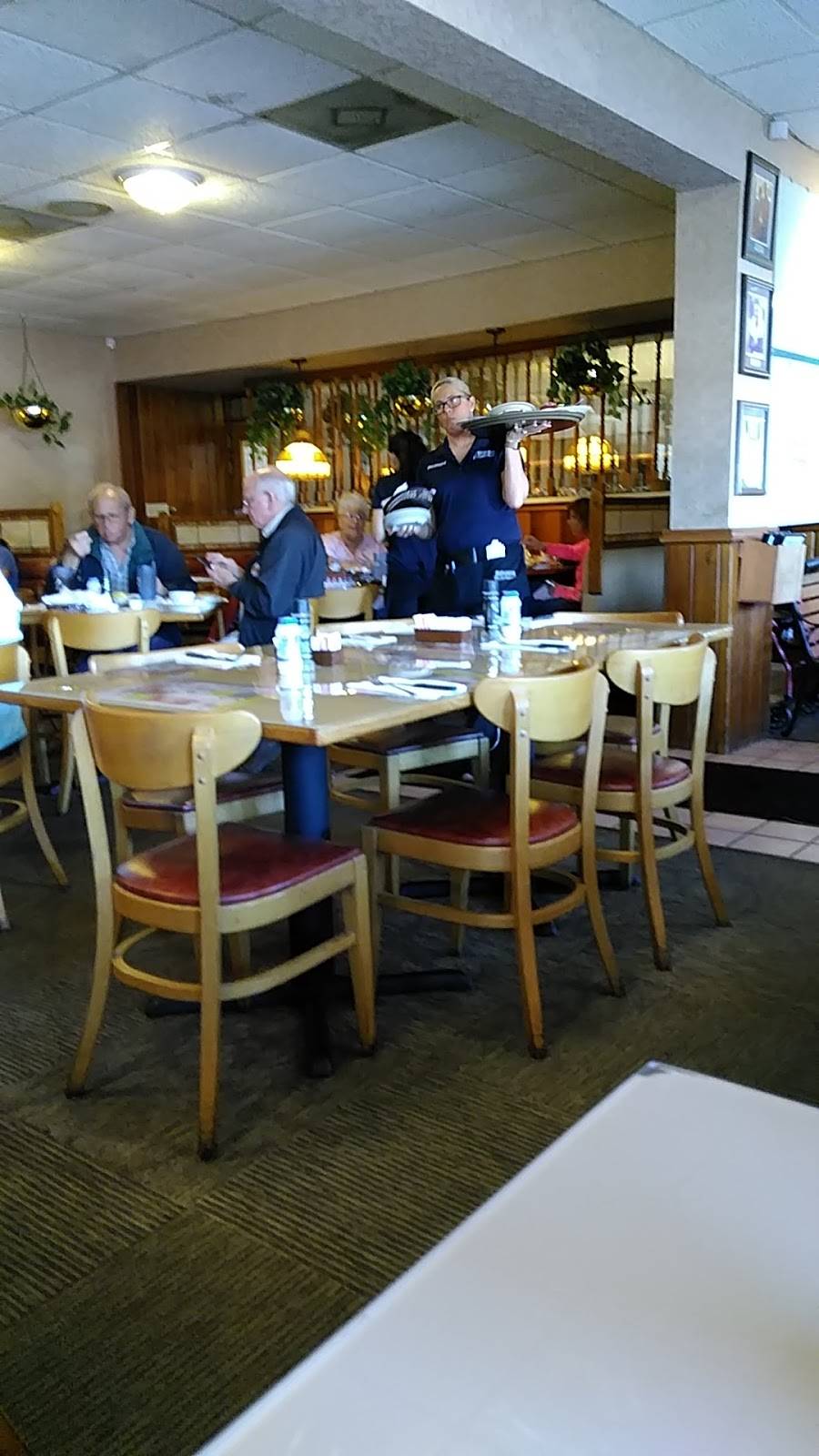 Andreas Family Restaurant | restaurant | 1498 Havendale Blvd NW, Winter Haven, FL 33881, USA | 8632994564 OR +1 863-299-4564