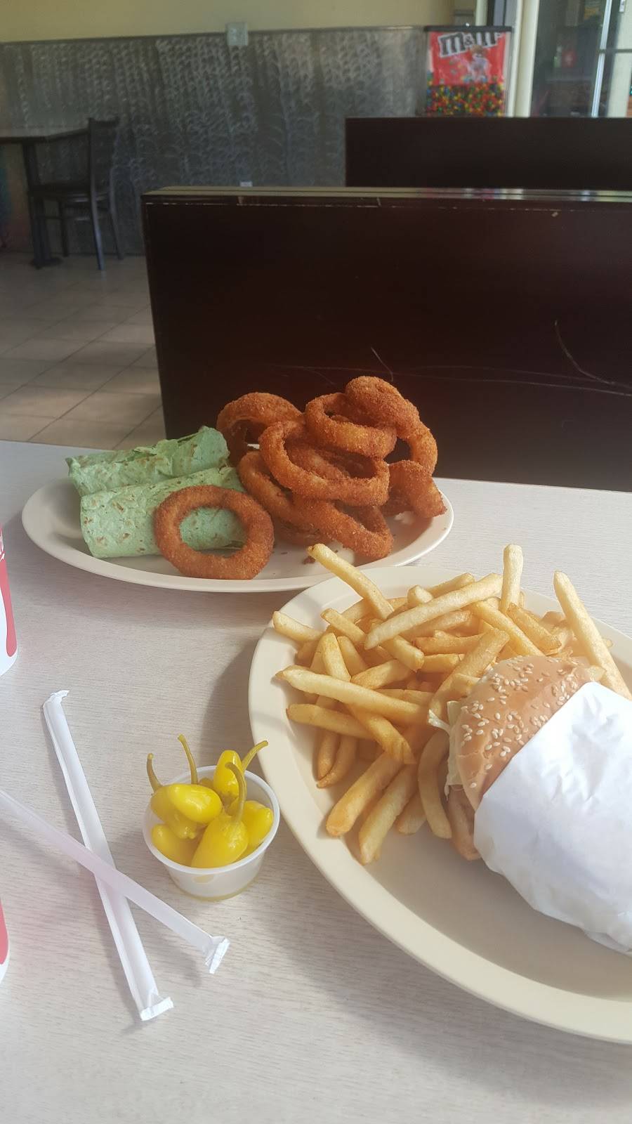 Toms Jr. Burger | restaurant | 1883 Daly St # 108, Los Angeles, CA 90031, USA | 3232270048 OR +1 323-227-0048