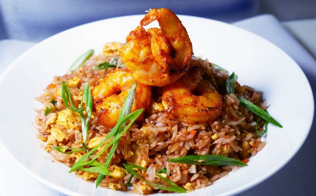 Nomads Restobar | restaurant | 100 Lakeshore Rd E, Mississauga, ON L5G 1E3, Canada | 9059902348 OR +1 905-990-2348