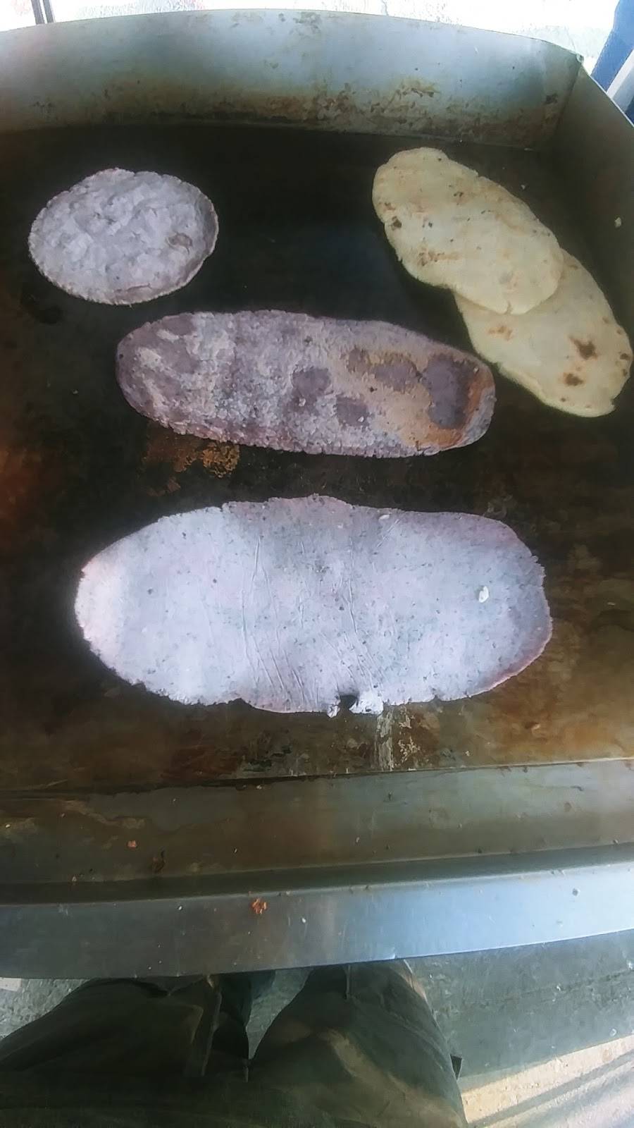 Tacos Quesadillas Estilo Puebla | restaurant | 2744 E 1st St, Los Angeles, CA 90033, USA | 3233381863 OR +1 323-338-1863